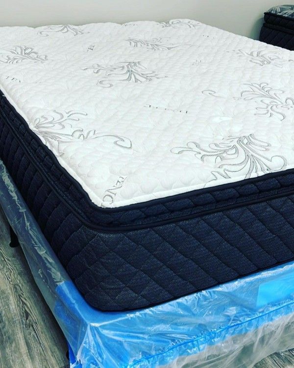 MATTRESS CLOSEOUT! Queen & King