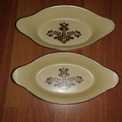 Pfaltzgraff Village Pair