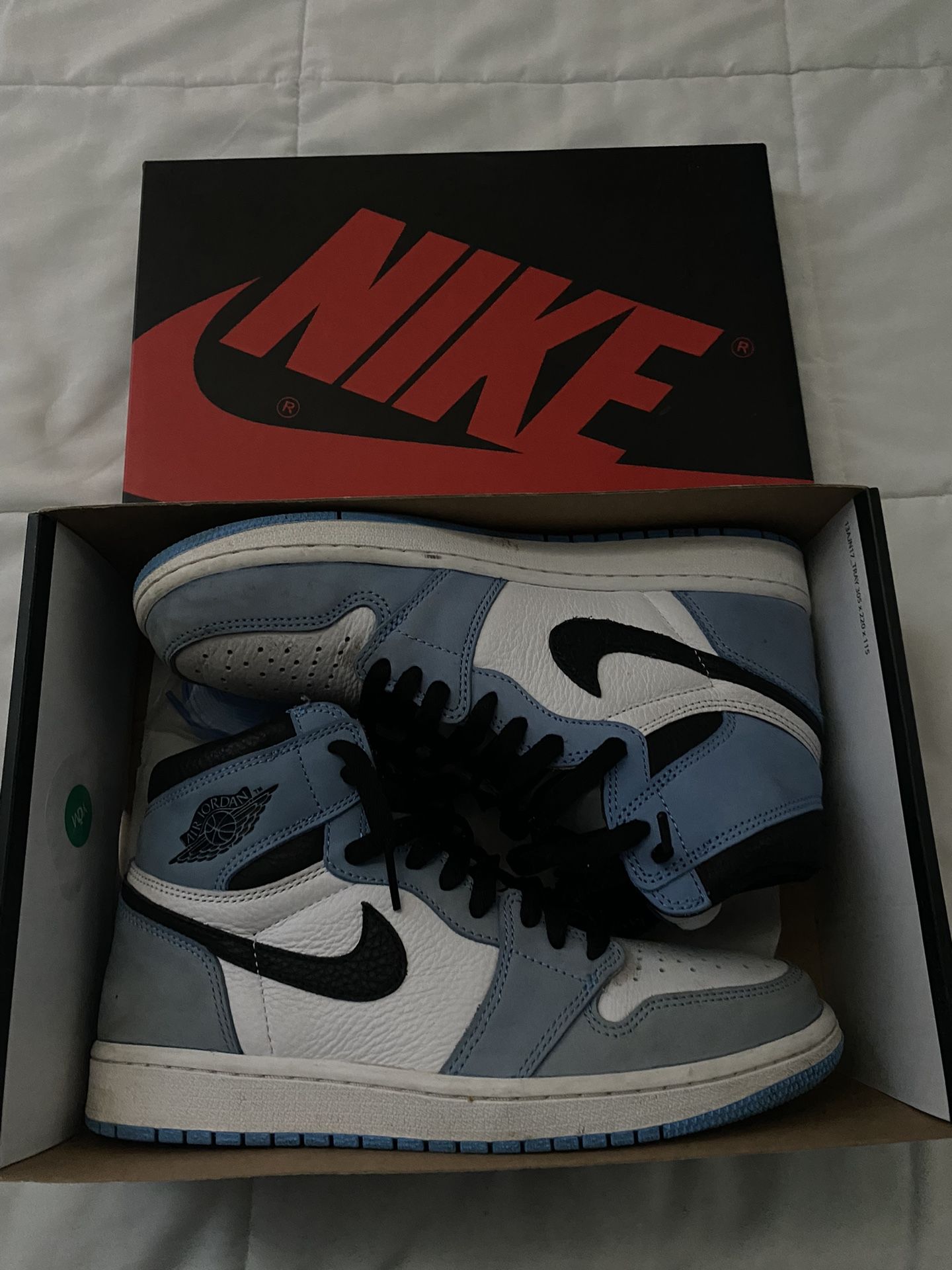 Jordan 1 University Blue 