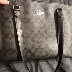 Coach large tote authentic and clean