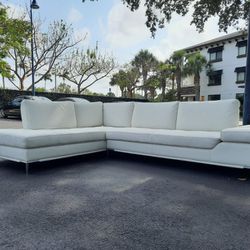 BEAUTIFUL SOFA COUCH  SECTIONAL - CITY FURNITURE 🛻DELIVERY AVAILABLE🛻