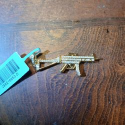 New 18k Gold Plated Over Silver Mp5 Pendant 