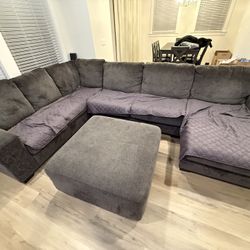 Sectional Couch With Ottoman