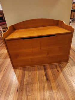 Kids wooden toy box storage $45 Kidkraft Austin wooden toy box