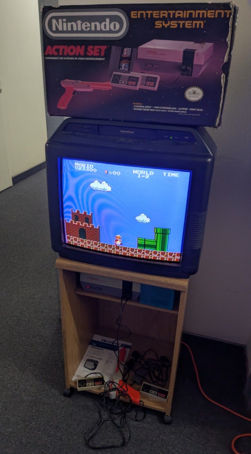 NES Action Set With Box TV