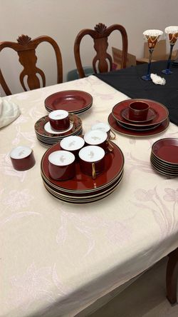 Fritz and Floyd “Hattori” 8 piece dishes