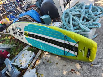 LE8887-001 Bote Breeze 10'9" Inflatable Paddleboard With Air Pump Paddle and Carry Bag