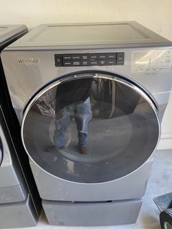 Almost Brand New Whirlpool Washer And Elc. Dryer W Steam for Sale