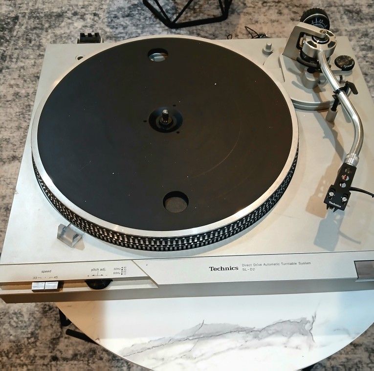 Technics SL-D2 Direct Drive Automatic Turntable System - It works