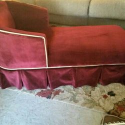 VINTAGE Reading Chaise Child's - RARE