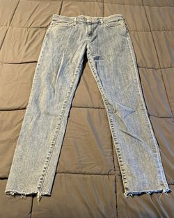 Joe’s Jeans Lightwash Skinny Jeans