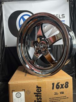 18x9.0 NEW CHROME WHISTLER KR2 WHEELS/RIMS. 5X114.3