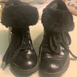 Boots 8.5 