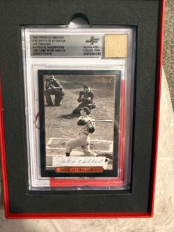 Joe DiMaggio Authentic Hand Writing with game worn swatch