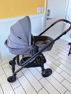 Stroller Maxi Cosi Tayla Max - Carreola
