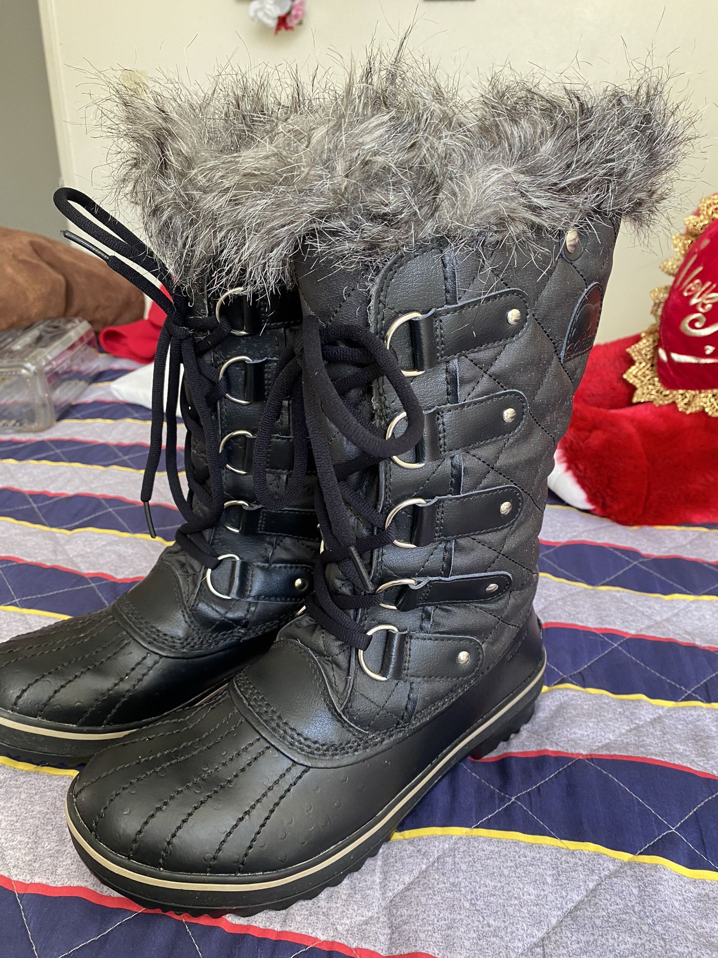 SOREL SNOW BOOTS SIZE 7