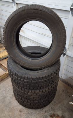 Studed Snow Tires 235x85r17
