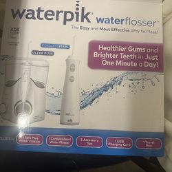 Cordless water flosser