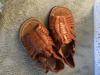 Huaraches Size 2