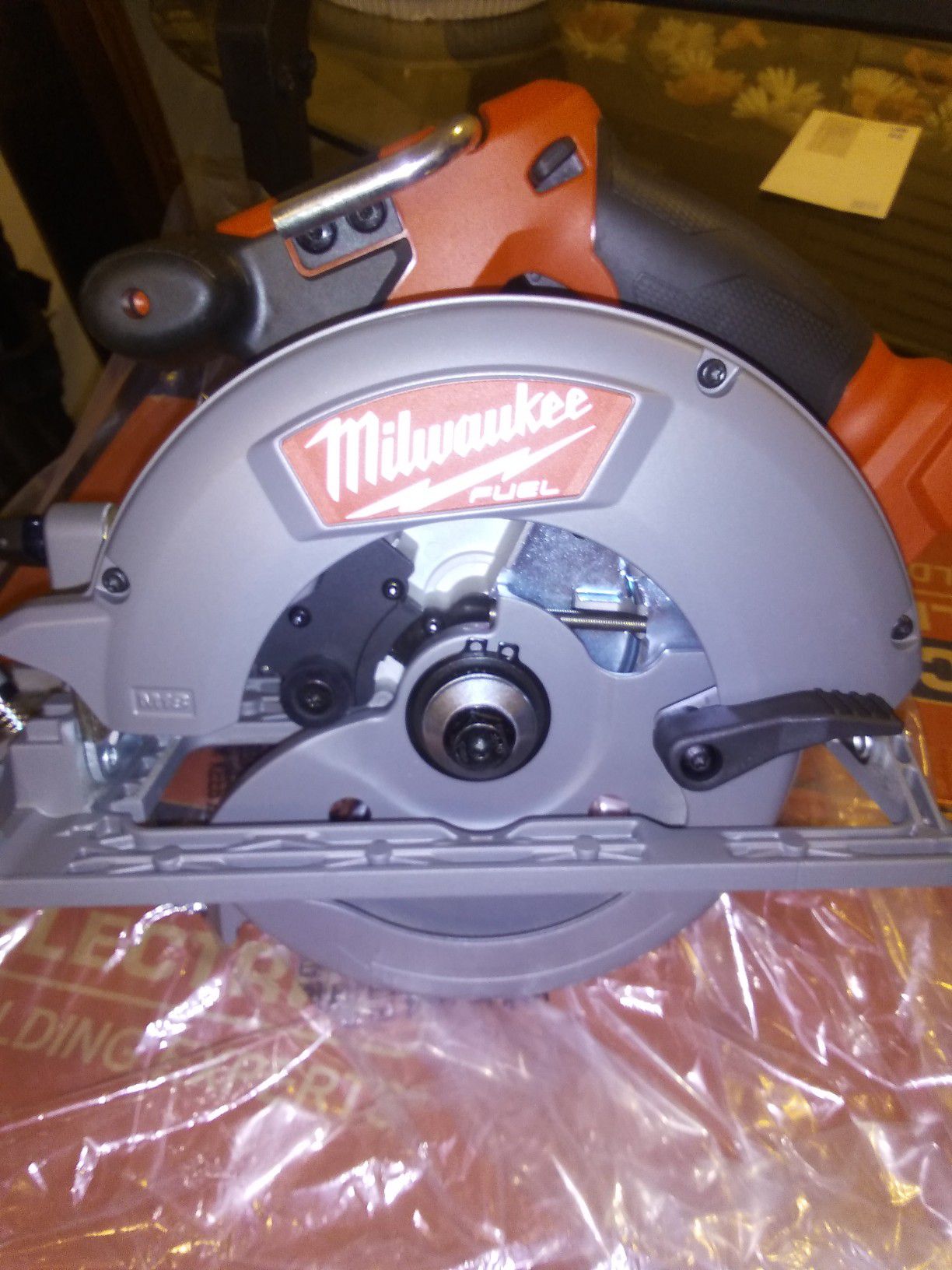 New Milwaukee M18 fuel 6 1/2" circular saw tool only
