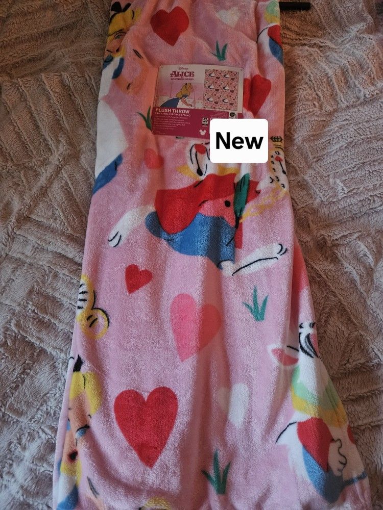 Hello Kitty And Bluey Blankets New