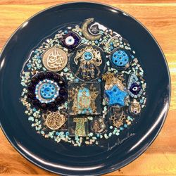 EnanaArts Handmade decorative plate with resin