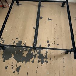 Bed Frame (Queen Size) 