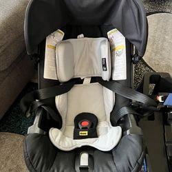 Doona Car Seat &stroller