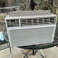 GE Window Air conditioner 
