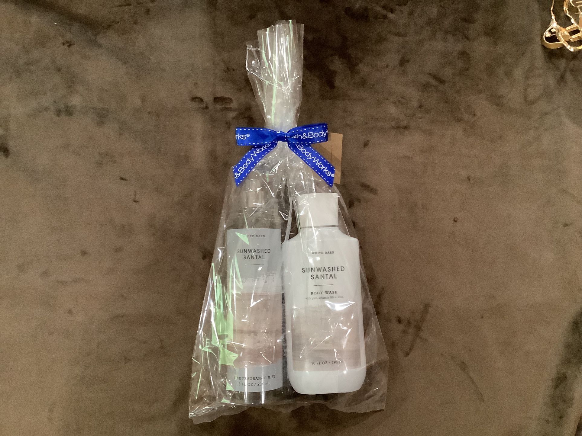 Sunwashed Santal by Bath & Body Works Fragrance and Body Wash Set.