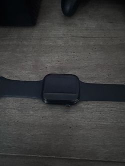 Apple Watch Series 8 45mm – Black – Good Condition