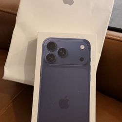 17 Pro Max iPhone 256 G Unlocked Any Carrier