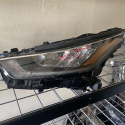 Toyota Highlander 2021-2023 Headlight 