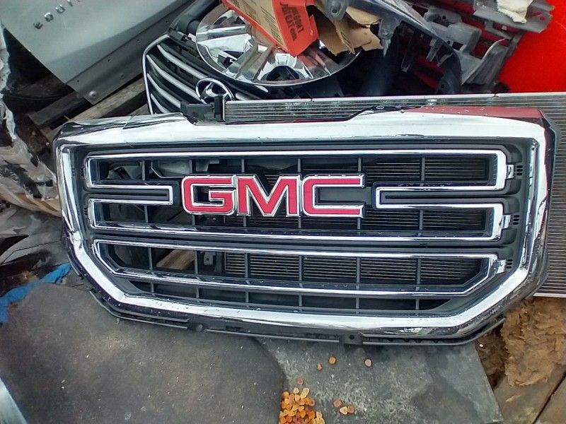 2016 The 2018 GMC 1500 Front Grill With Damage OEM Part