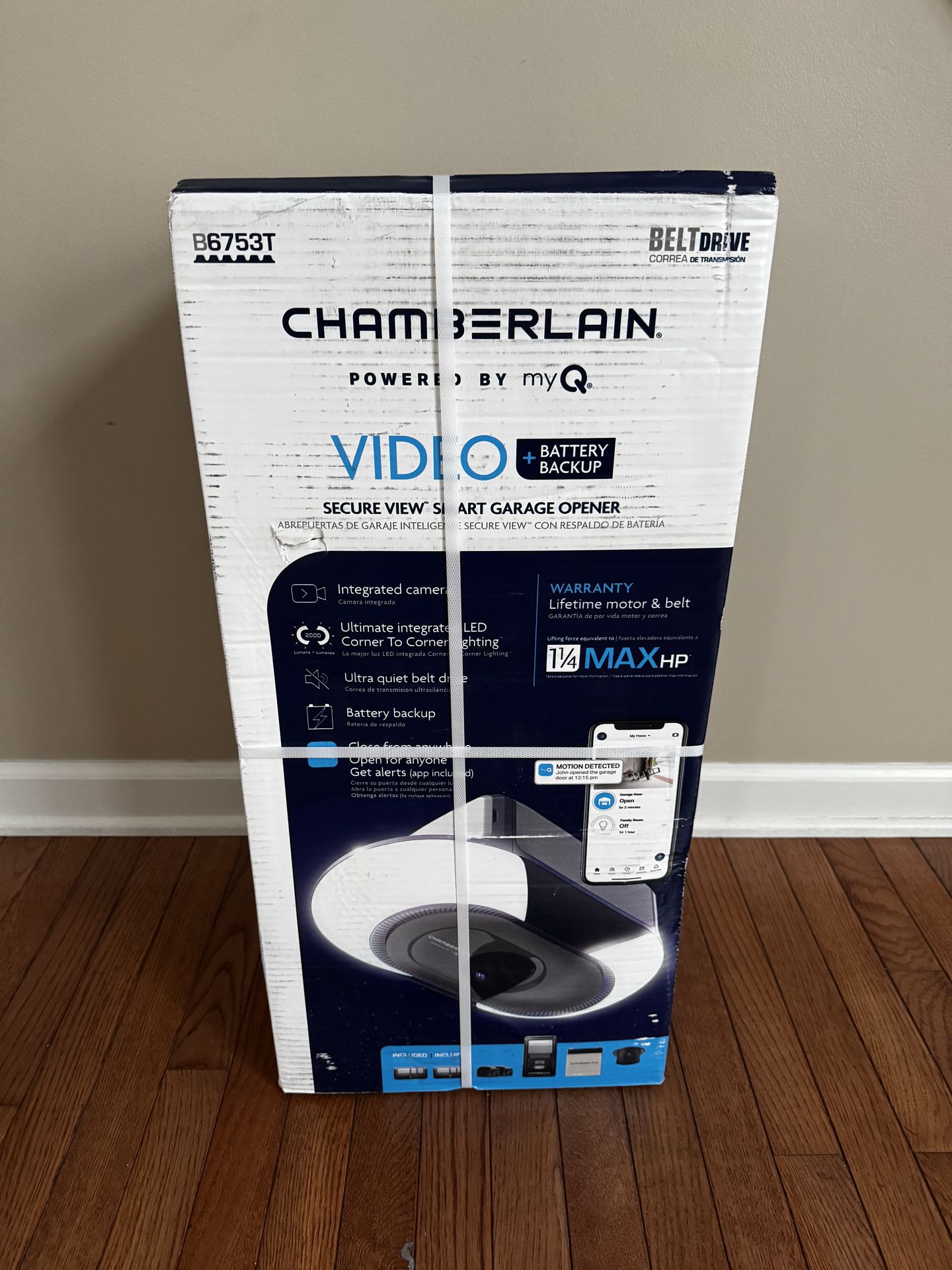 Chamberlain 1 1/4 HP Ultra Quiet Garage Door Opener B6753T