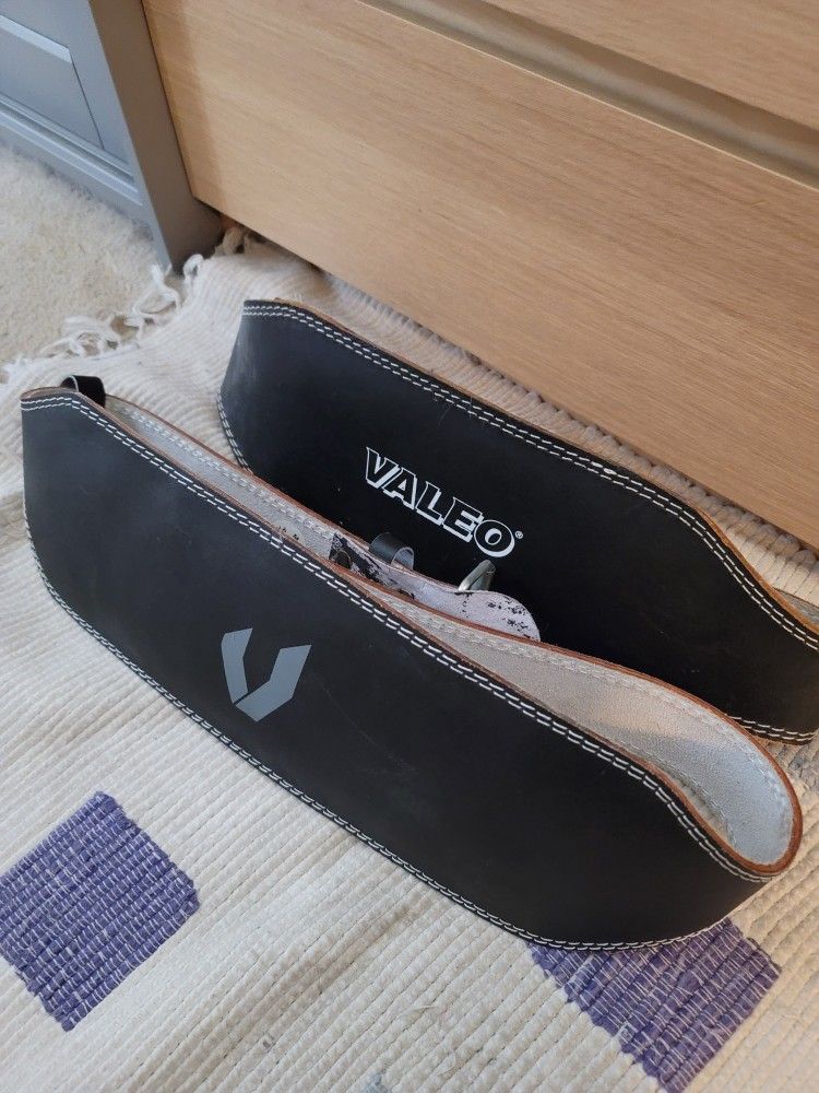 2x Valero Leather Lifting Belts