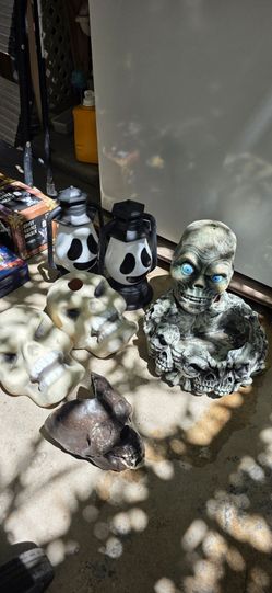 Halloween decor bundle