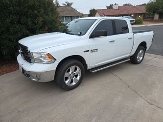 Ram 1500 EcoDiesel Crew Cab Pickup Truck