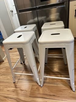 Set of 4 White Metal Bar Stools