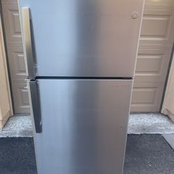*Like New* GE Stainless Steel Refrigerator $500 Free Delivery 