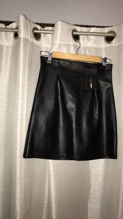 Leather skirt black size Small new with tag