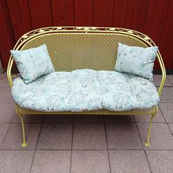 Vintage Mid-Century Wrought Iron Outdoor Settee Loveseat