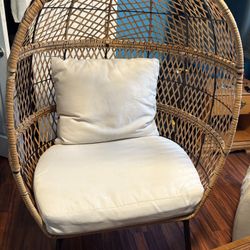 Better Home & Gardens Egg Chair 
