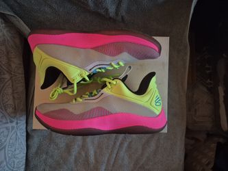 UA Curry Basketball Shoes
