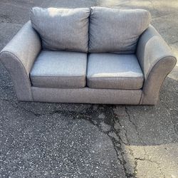 Need Gone Asap! Grey Polyester and Cotton Couch and Loveseat Set in Excellent Condition 