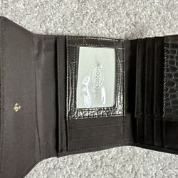 Mothers Day Gift <$ 10 Wallet leather Woman