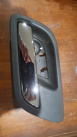 Chevy Tahoe Suburban Cadillac Escalade interior door handle rear