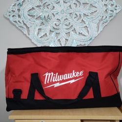 Milwaukee Maleta Grande $50 Nueva De Paquete 