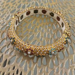 Tradition indian 2 kundan bangles with white pearls all around each bangle size 3.5"