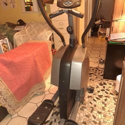 DIAMONDBACKS Elliptical Machine